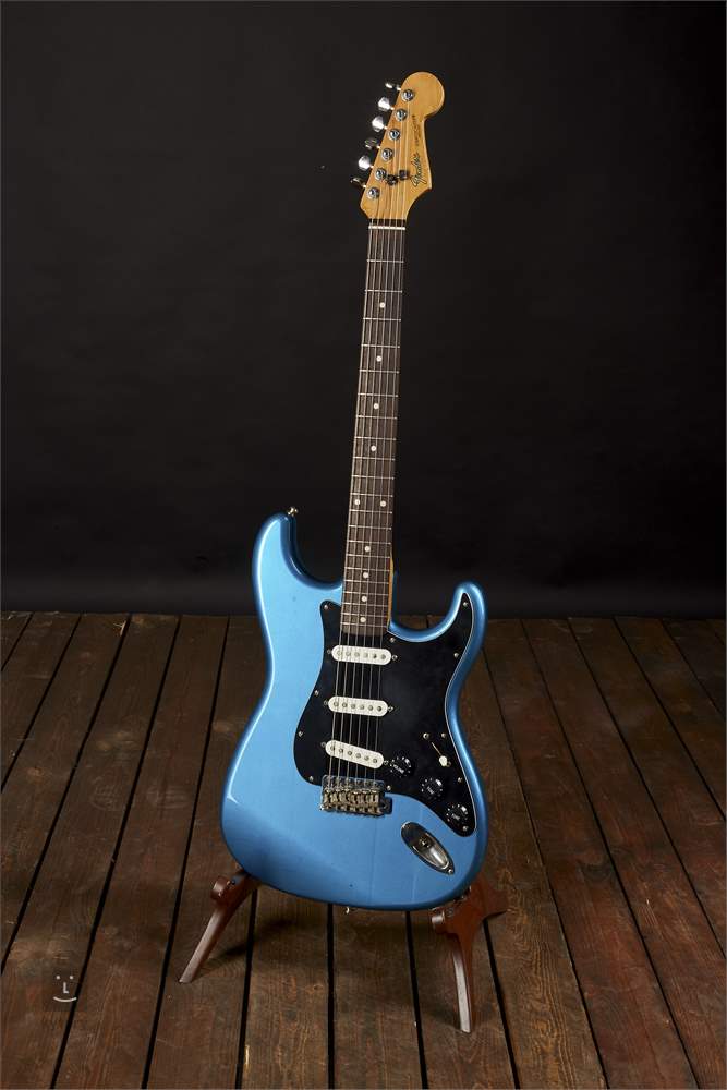 blue strat with black pickguard