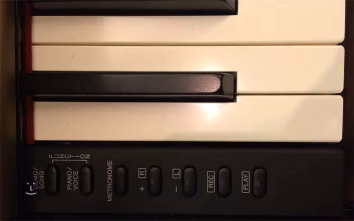 Yamaha YDP-142 R - Fortepian cyfrowy