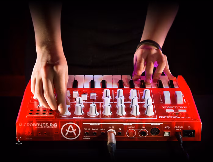 Arturia MicroBrute RED - Syntezator analogowy