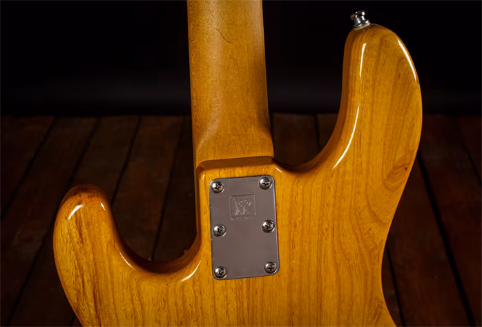 Music Man 90s Stingray 4 EX Natural MIJ - Elektryczna gitara basowa