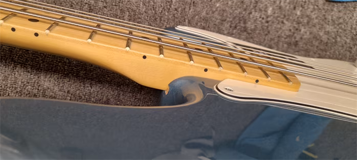 Fender PLAYER P BASS MN TPL (uszkodzone) - Elektryczna gitara basowa