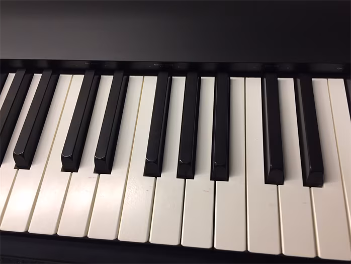 Roland FP-30X BK (używane) - Przenośne cyfrowe pianino sceniczne