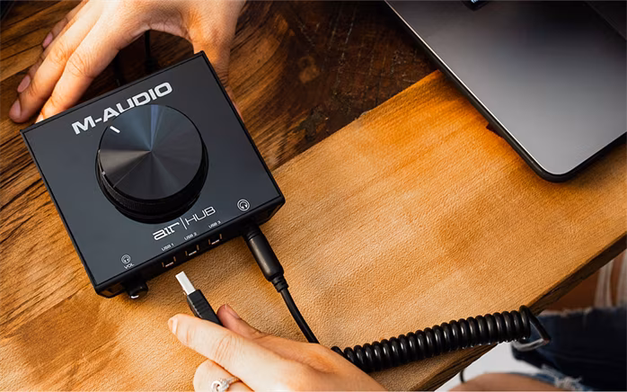 M-Audio AIR Hub - Karta dźwiękowa USB