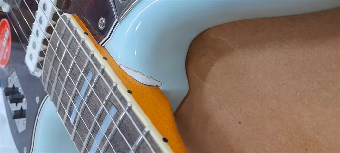 Fender Squier Classic Vibe 70s Jaguar LRL SG (uszkodzone) - Gitara elektryczna