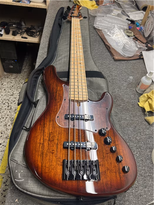 Cort GB-Fusion 5 ABB  (używane) - Elektryczna gitara basowa