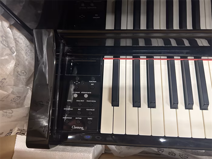 Yamaha CLP-735PE (używane) - Fortepian cyfrowy