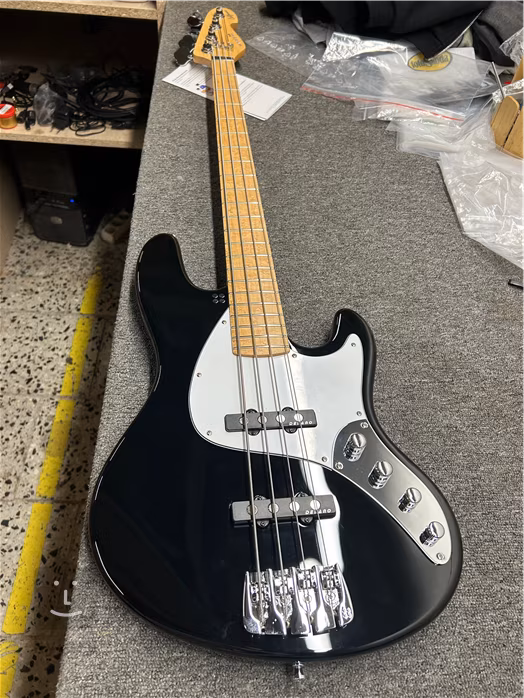 Sandberg California TT4 HG BK BEMFB (używane) - Elektryczna gitara basowa