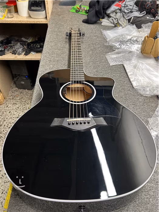 Taylor 214ce-BLK Plus (używane) - Gitara elektroakustyczna