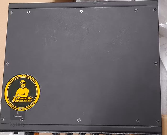 Markbass Little Mark IV (używane) - Wzmacniacz tranzystorowy do gitar basowych