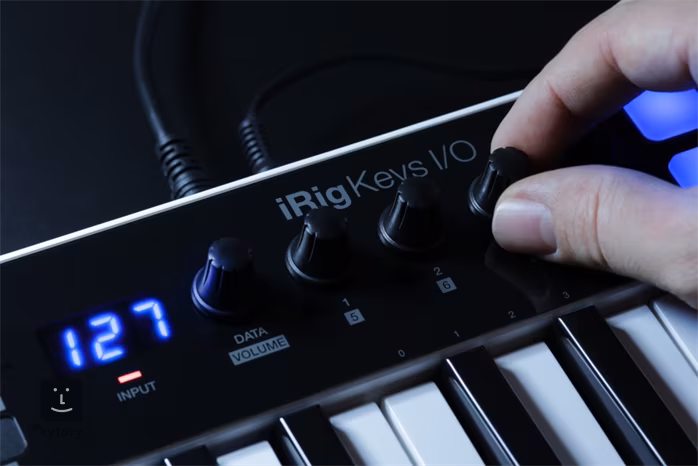 IK Multimedia iRig Keys I/O 49 - USB/MIDI keyboard