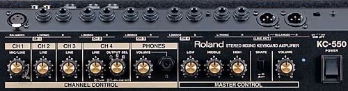 Roland KC-550 - Klávesové kombo