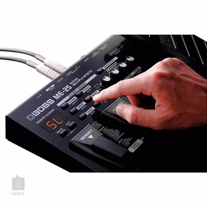 Boss ME 25 - Gitarový multiefekt