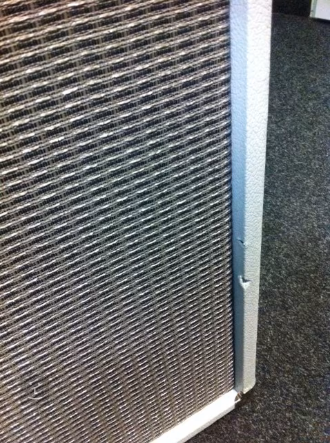 Fender Champion 100 Snow White - Gitarové tranzistorové kombo