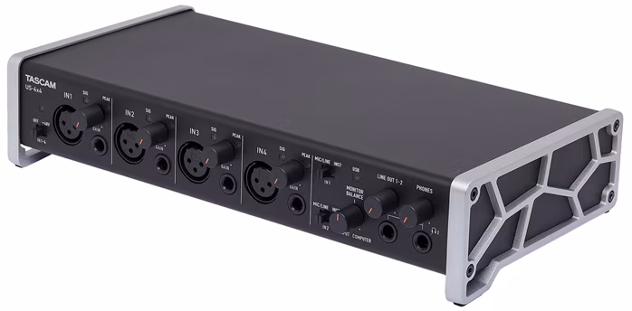Tascam US-4x4  (použité) - USB zvuková karta