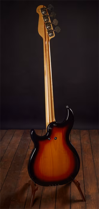 Yamaha 2024X Sunburst - Elektrická basgitara