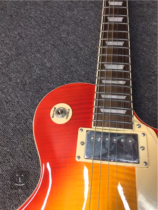 Vintage V100 CS (použité) - Elektrická gitara