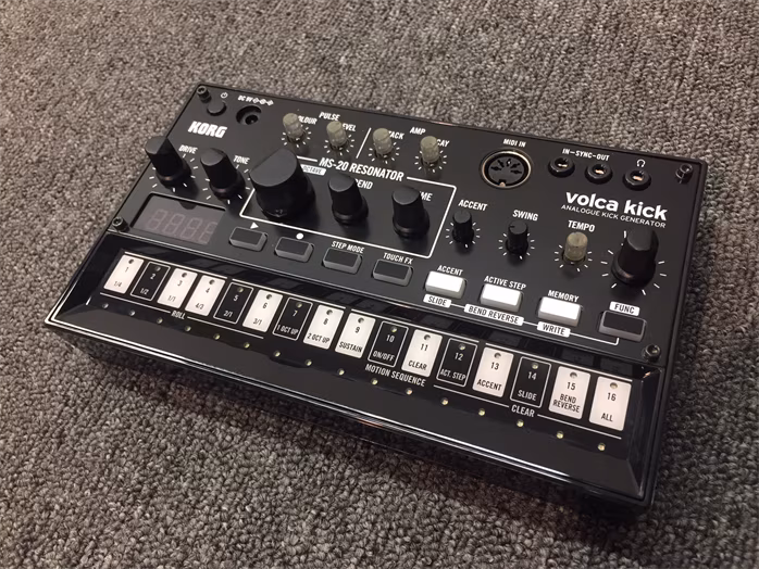 Korg Volca Kick (použité) - Analogový kick syntezátor 