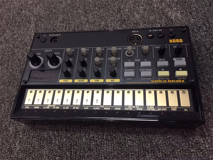 Korg Volca Beats (použité) - Analógový groovebox
