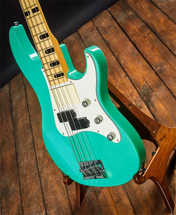 Yamaha 1997 Attitude Special Billy Sheehan SFG - Elektrická basgitara