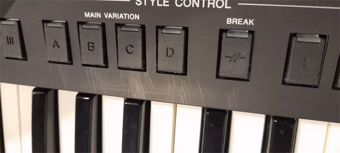 Yamaha PSR-SX900 (použité) - Workstation, aranžér