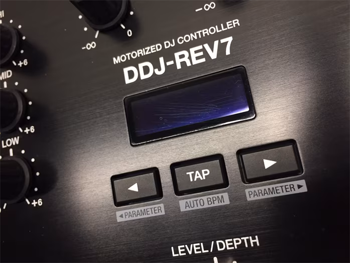 Pioneer DJ DDJ-REV7 (použité) - DJ mixážny pult