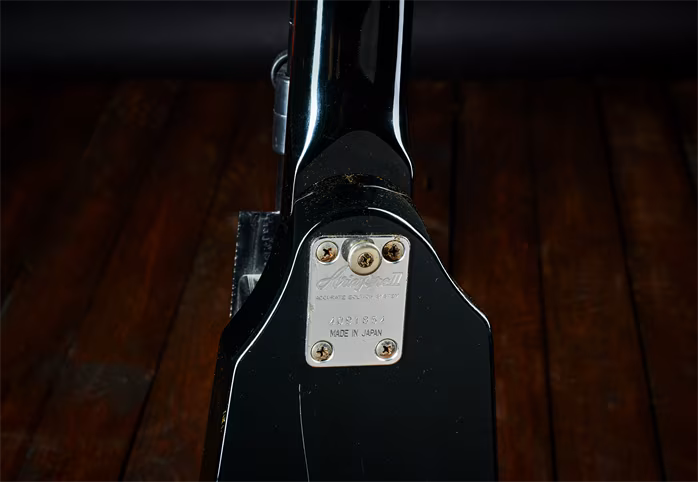 Aria Pro 2 1984 Wedge BK - Elektrická basgitara