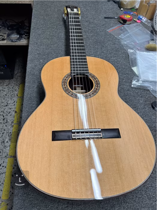 Admira A20 (poškodené) - Klasická gitara