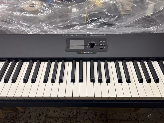 Studiologic SL88 GRAND (použité) - USB/MIDI keyboard