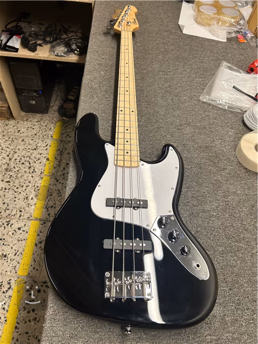 Blond JAB-1 MN BK (použité) - Elektrická basgitara