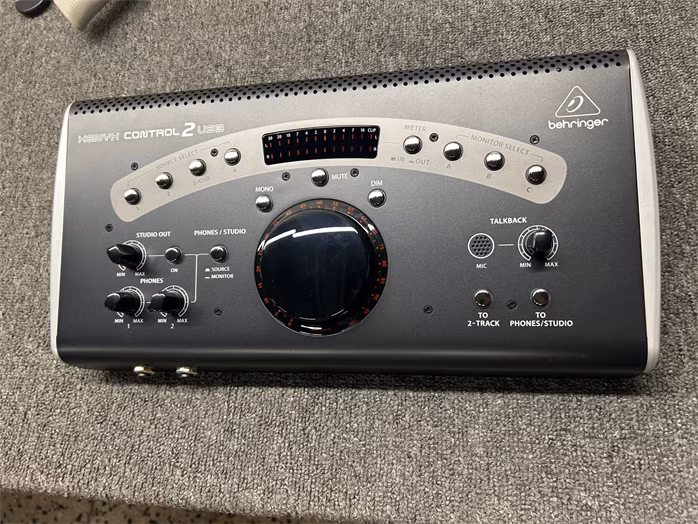 Behringer CONTROL2USB (použité) - Ovládač štúdiových monitorov