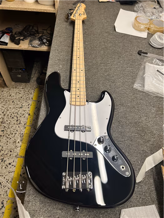 Blond JAB-1 MN BK (poškodené) - Elektrická basgitara