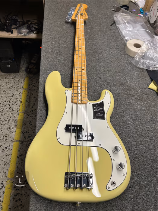 Fender Player II Precision Bass MN HLY (poškodené) - Elektrická basgitara