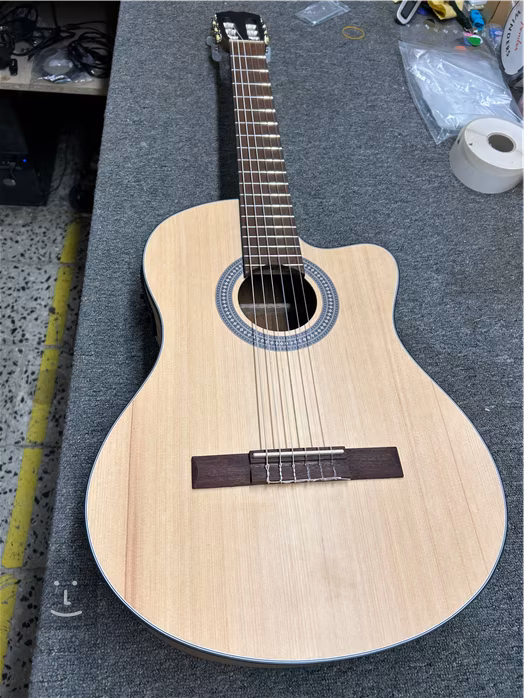 Admira Lena (použité) - Klasická elektroakustická gitara