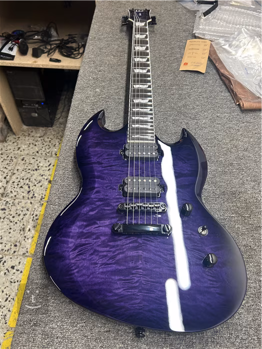 ESP LTD VIPER-1000 QM STPSB (použité) - Elektrická gitara