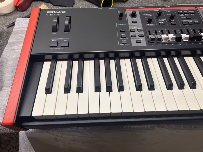 Roland V-STAGE 88 (rozbalené) - Prenosné digitálne stage piano, organ, syntezátor