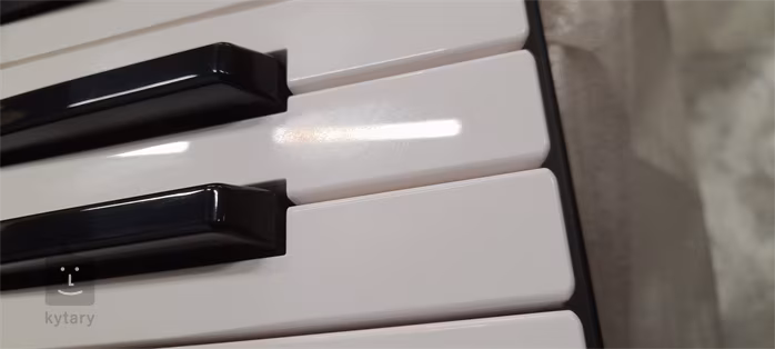 Roland Fantom-06 (použité) - Syntezátor