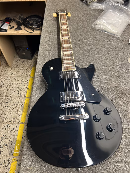 Gibson Les Paul Studio Ebony (použité) - Elektrická gitara