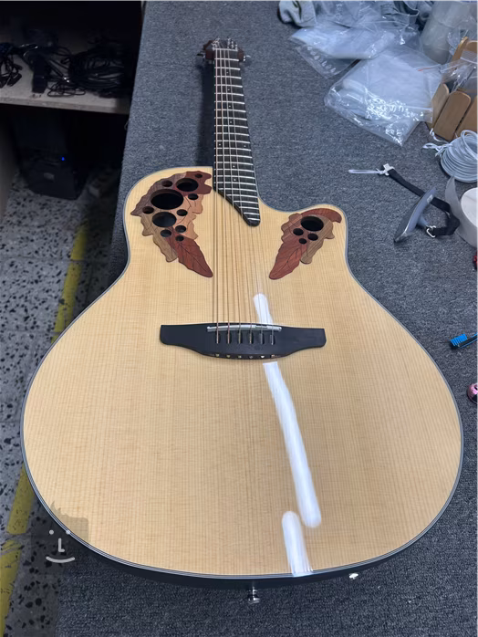 Ovation CE44-4 (použité) - Elektroakustická gitara