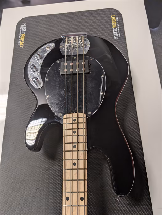 Sterling by Music Man SUB StingRay MN Black (poškodené) - Elektrická basgitara