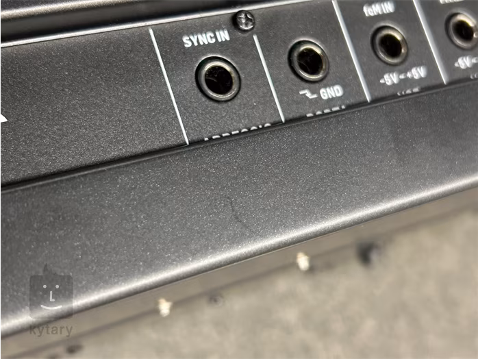 Behringer MONOPOLY (použité) - Syntezátor