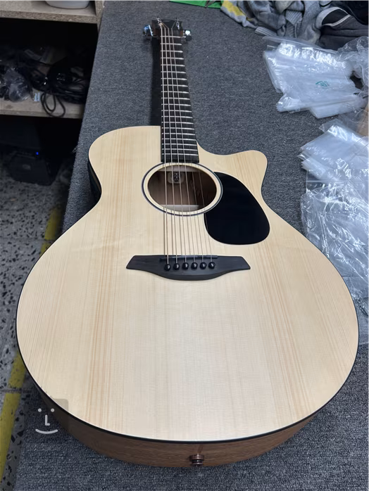 Furch Violet Gc-EM Master's Choice CNR Active (použité) - Elektroakustická gitara