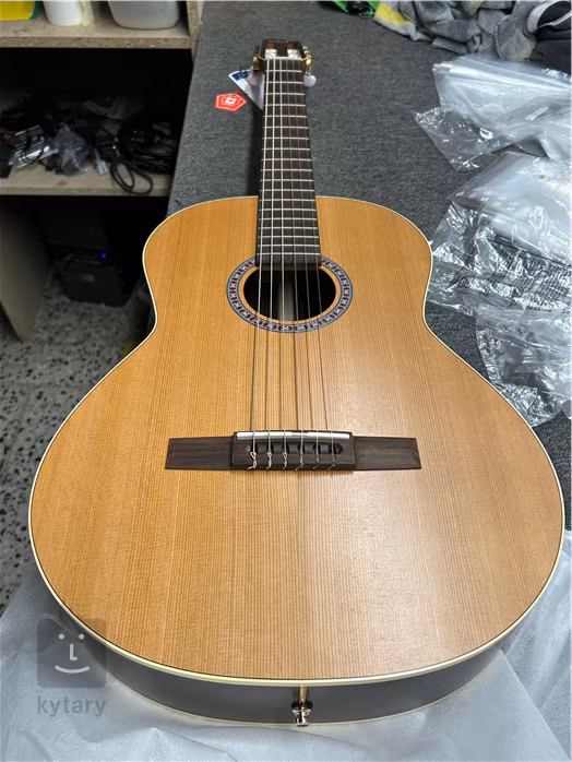 Godin Presentation (použité) - Klasická gitara