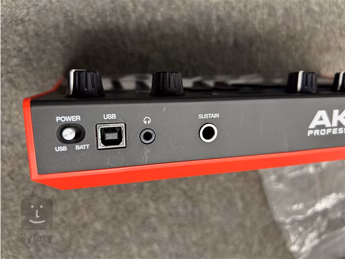 Akai MPK Mini PLAY MK3 (použité) - USB/MIDI keyboard