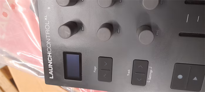 Novation Launch Control XL 3 (použité) - USB/MIDI kontrolér