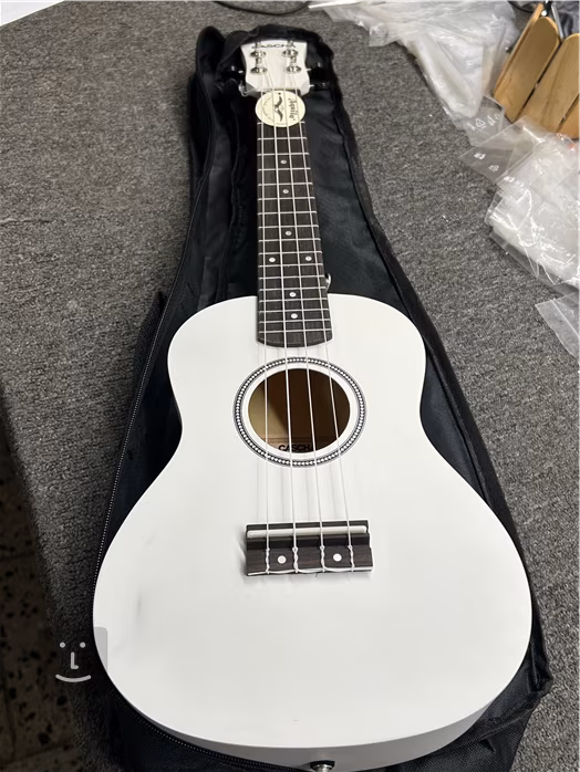 Cascha CUC106 Concert Linden White (poškodené) - Akustické ukulele