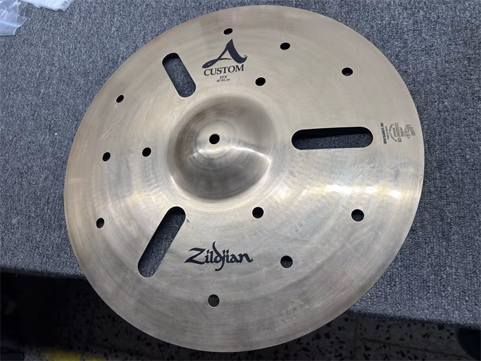 Zildjian 18" A Custom efx (použité) - Činel efektový