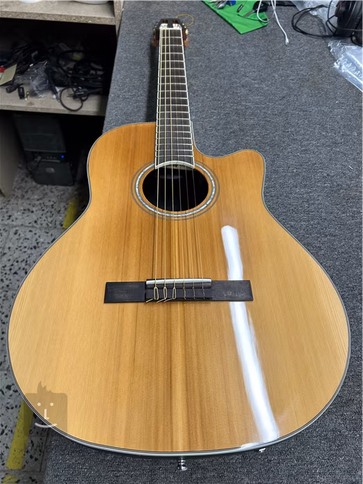 Ovation CS24C-4-G (použité) - Klasická elektroakustická gitara