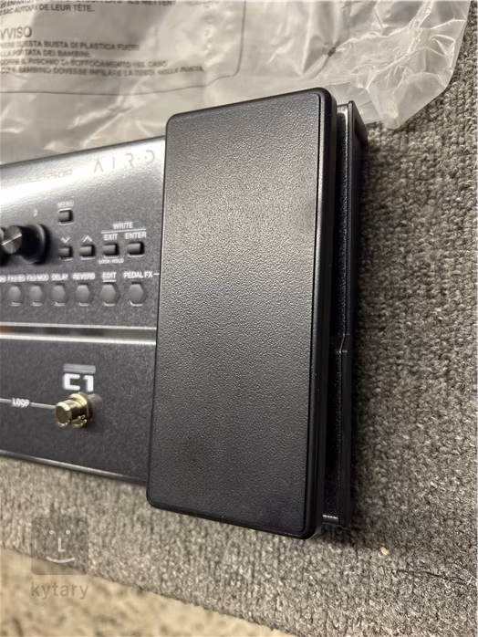 Boss GX-1 (použité) - Gitarový multiefekt