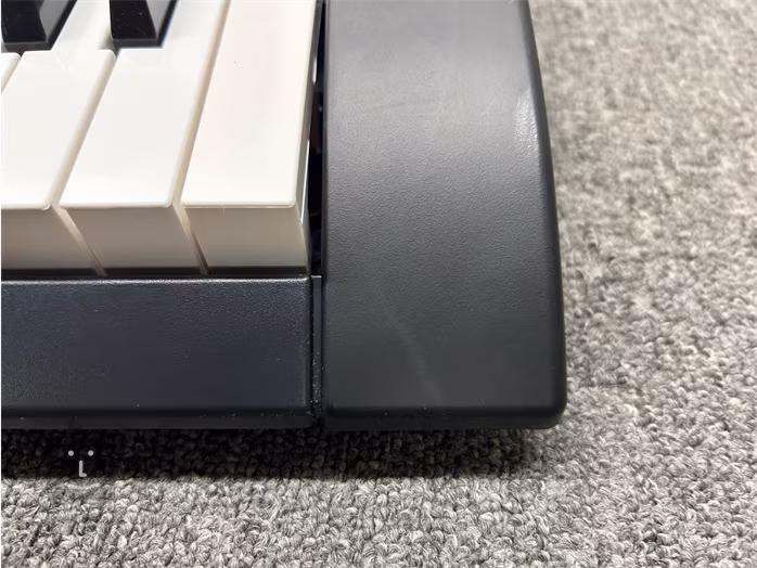 Fox K170 (použité) - Klávesy s dynamikou úderu