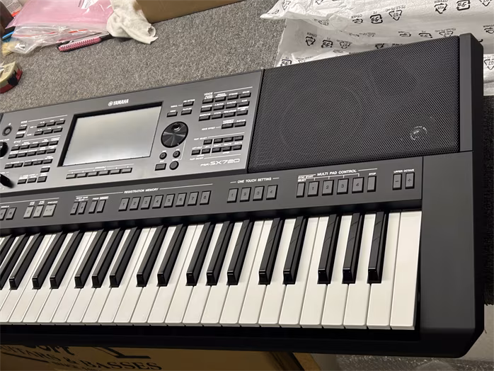 Yamaha PSR-SX720 (Zánovné) - Workstation, aranžér